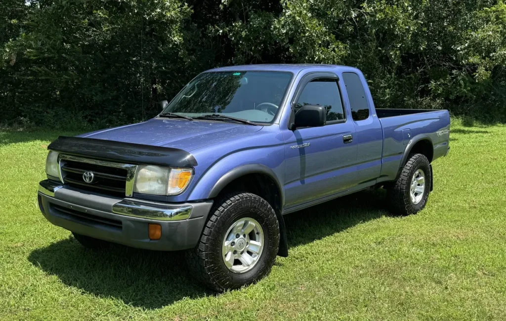 2000 Toyota Tacoma SR5 XtraCab TRD
