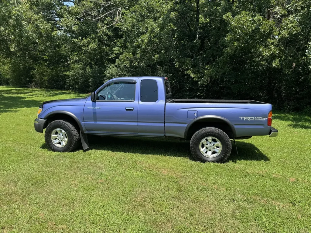 2000 Toyota Tacoma SR5 XtraCab TRD