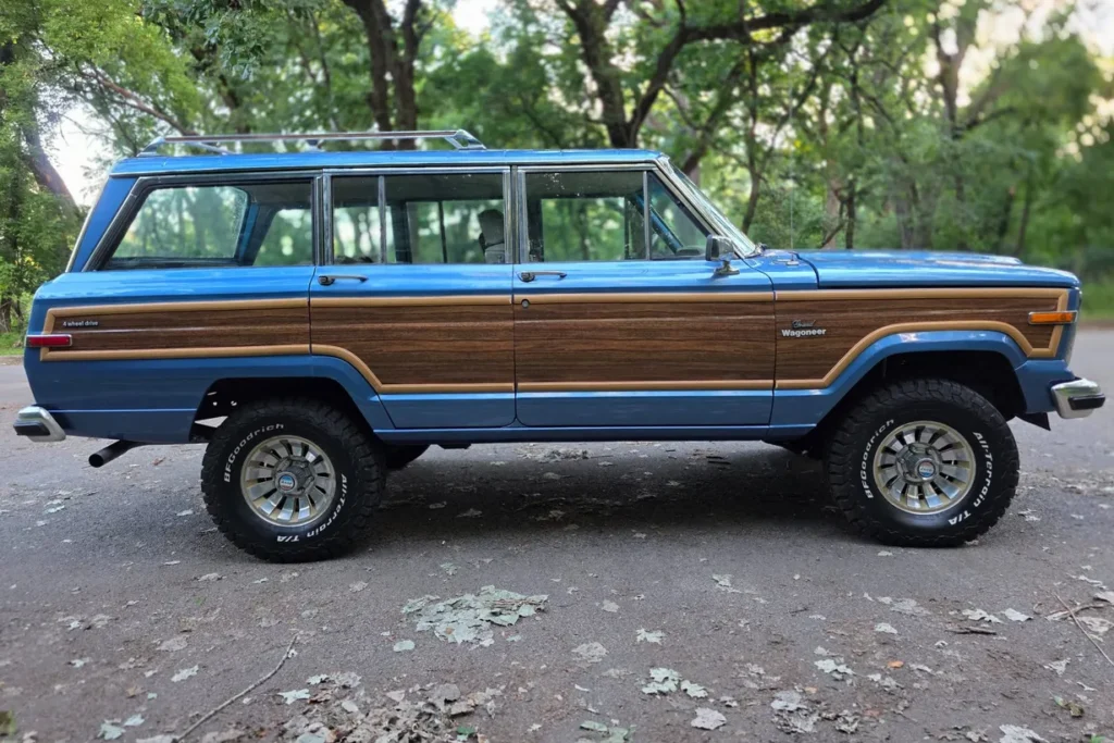 1985 Jeep Grand Wagoneer