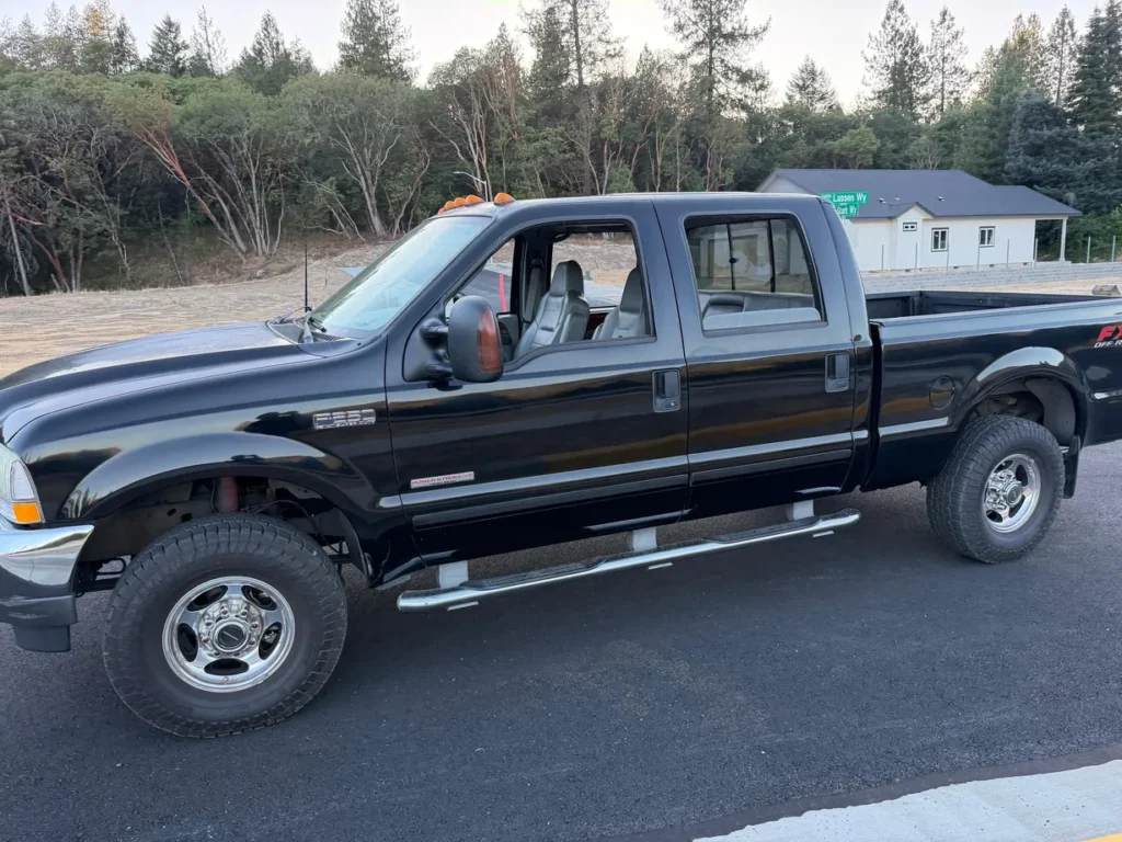 2003 Ford F-250 Super Duty Lariat Crew Cab