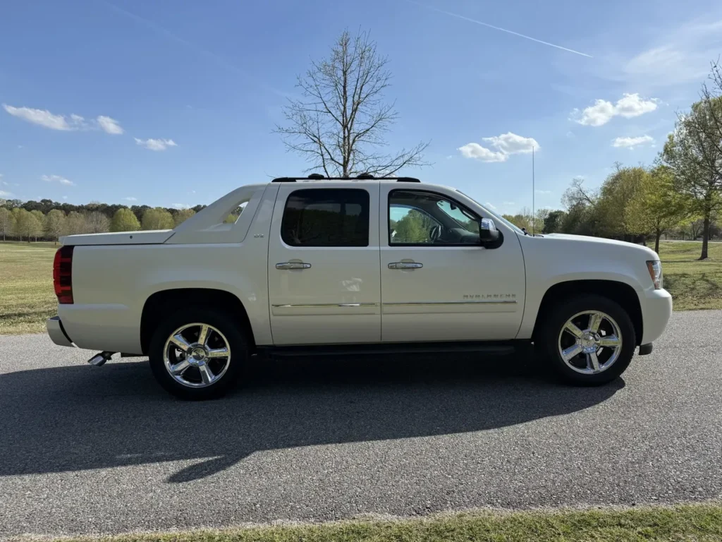 2012 Chevrolet Avalanche LTZ